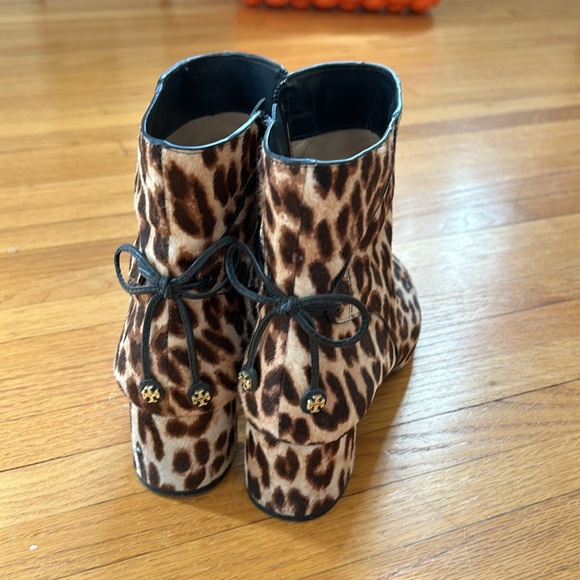 Tory Burch leopard booties - Picture 2 of 3